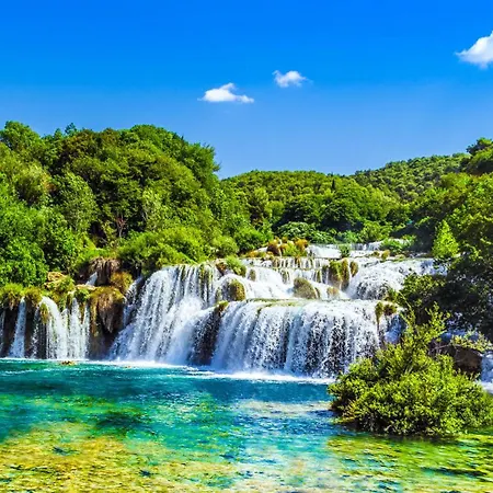 Vakantiehuis Masa With Heated Pool Near Krka National Park Ljubotic