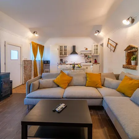 New! Masa With Heated Pool Near Krka National Park Ljubotic