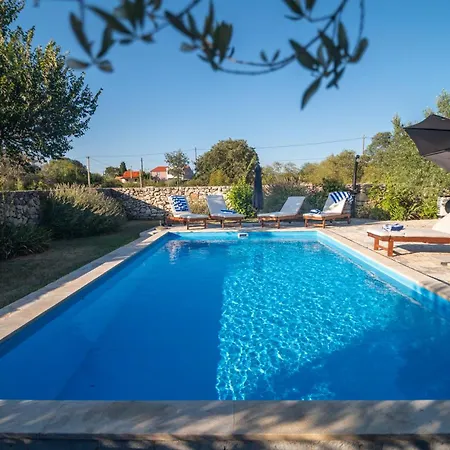 Holiday home New! Masa With Heated Pool Near Krka National Park