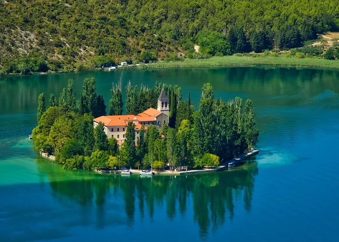 New! Masa With Heated Pool Near Krka National Park Casa de Férias *