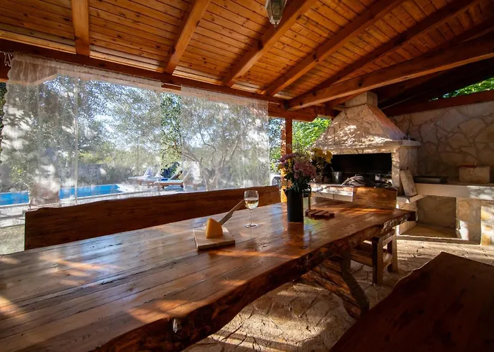 בית נופש New! Masa With Heated Pool Near Krka National Park