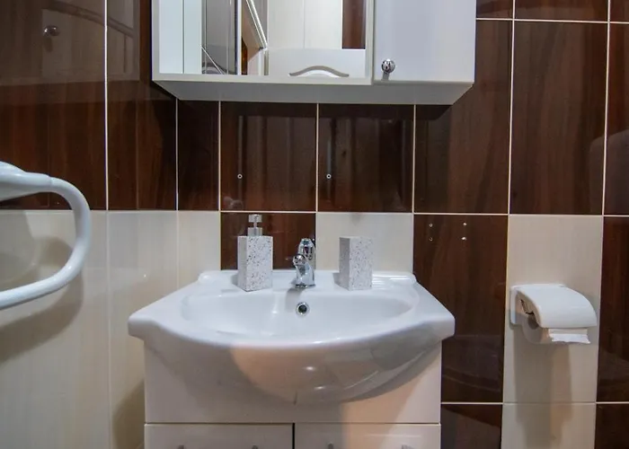 בית נופש New! Masa With Heated Pool Near Krka National Park *