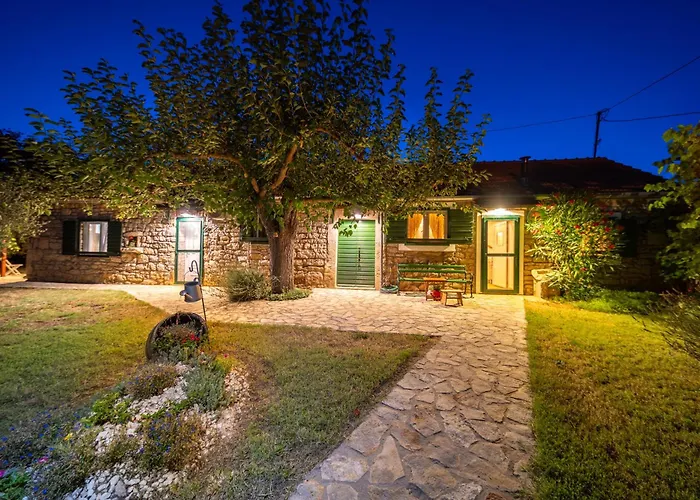 New! Masa With Heated Pool Near Krka National Park * Ljubotic