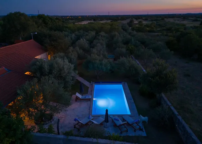 New! Masa With Heated Pool Near Krka National Park